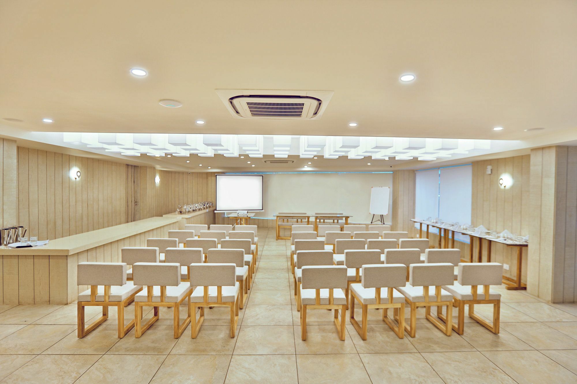 Scenaria Hotel Ahmedabad Exterior foto